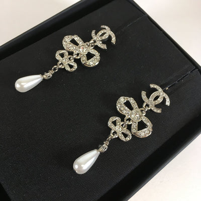 Chanel Dangle Pearl Drop Earrings