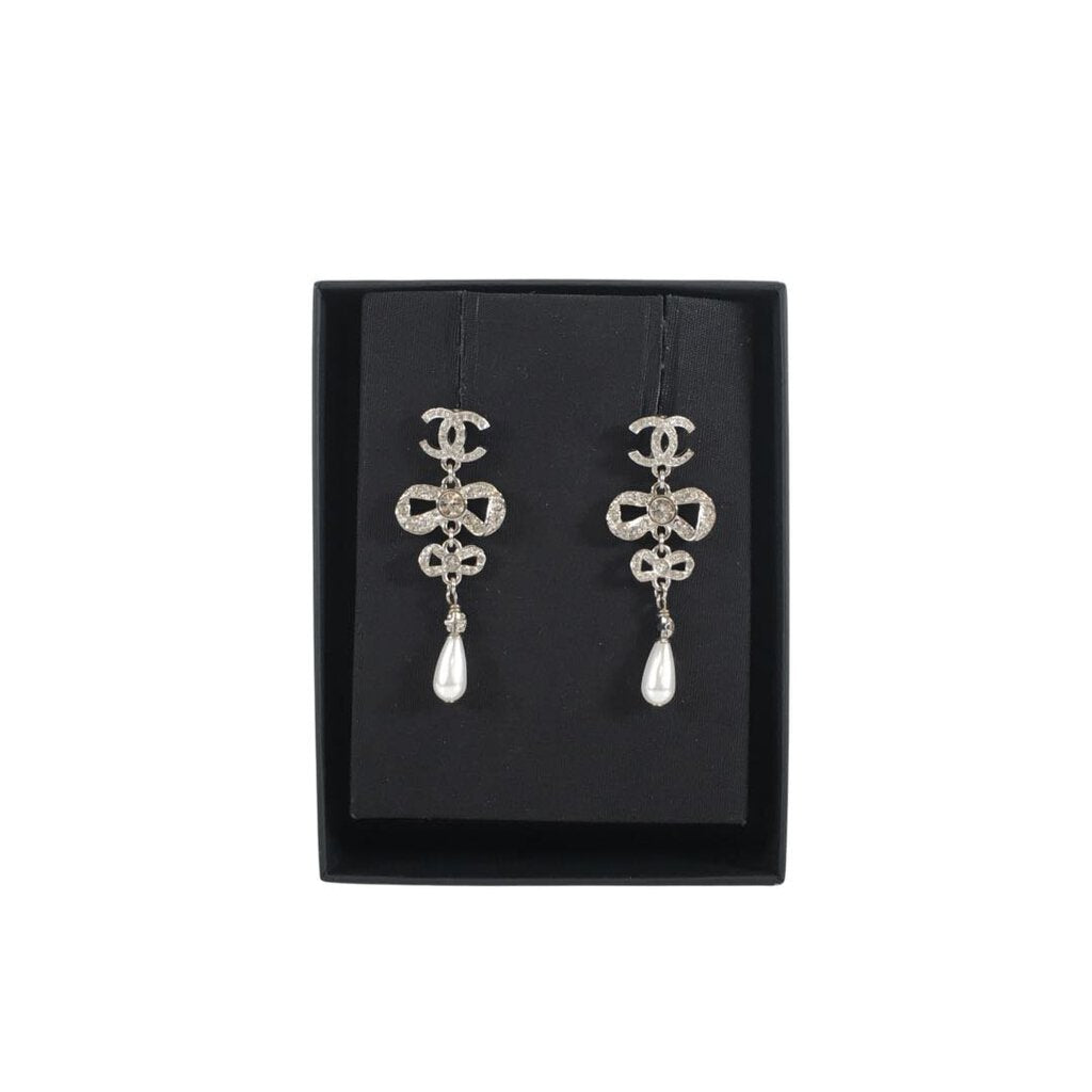 Chanel Dangle Pearl Drop Earrings