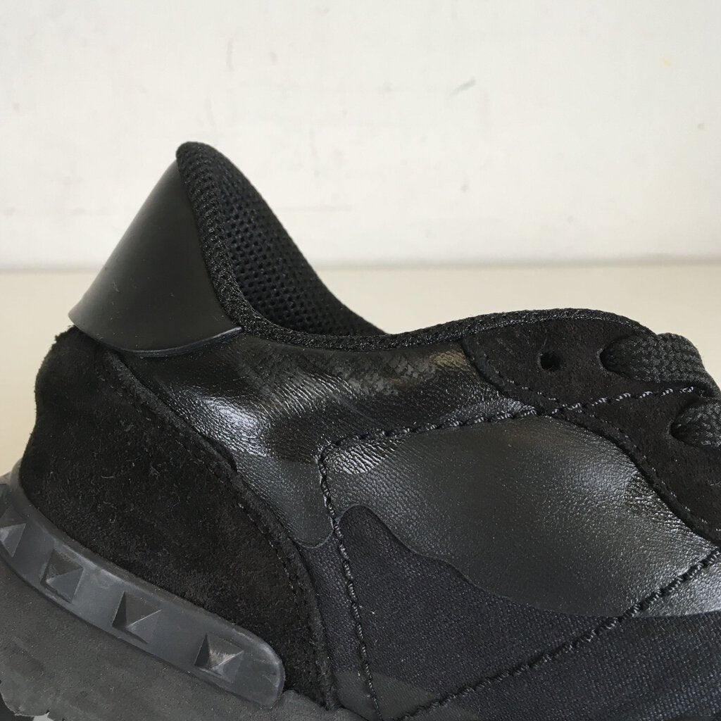 Valentino Black Rock Runner