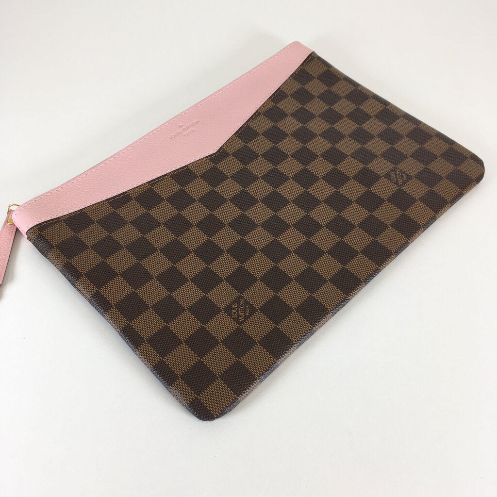 Louis Vuitton Daily Pouch