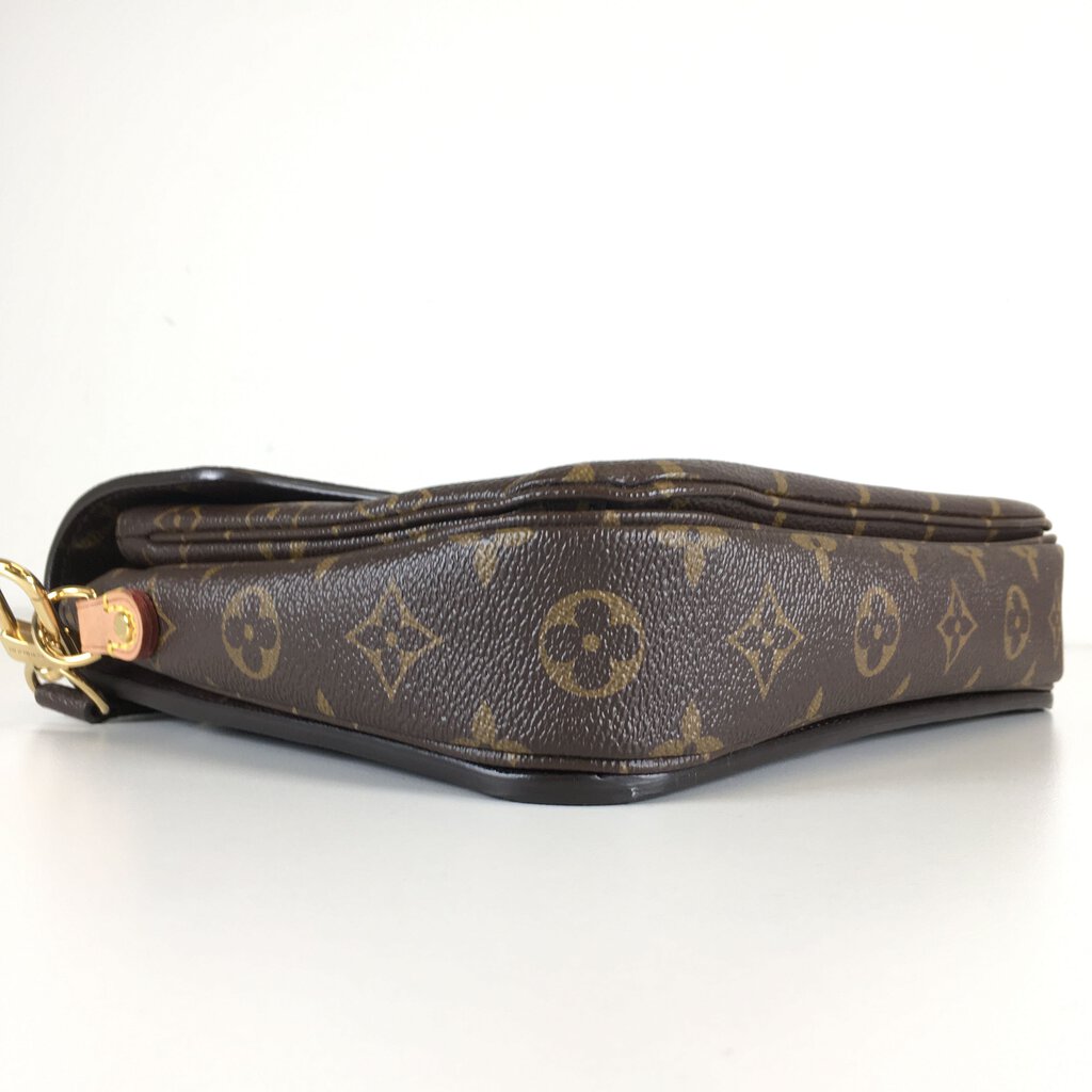 Louis Vuitton Pochette Métis