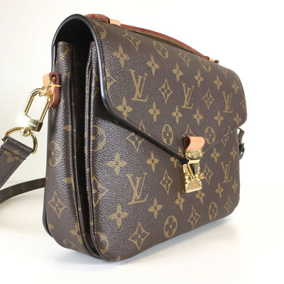 Louis Vuitton Pochette Métis