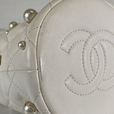 Chanel About Pearls Bucket Bag