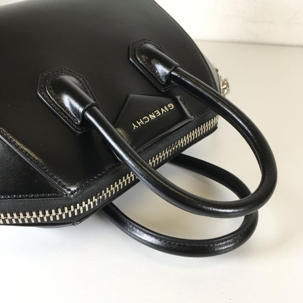 Givenchy Mini Antigona