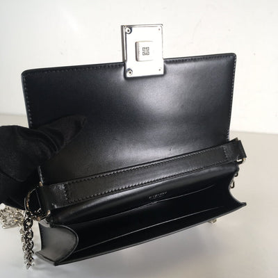 Givenchy 4G Chain Shoulder Bag