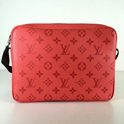 Louis Vuitton Outdoor Messenger