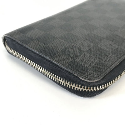 Louis Vuitton Zippy Organizer Wallet