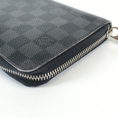 Louis Vuitton Zippy Organizer Wallet