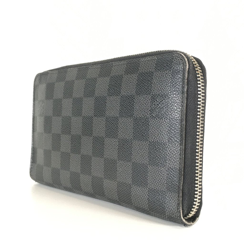 Louis Vuitton Zippy Organizer Wallet