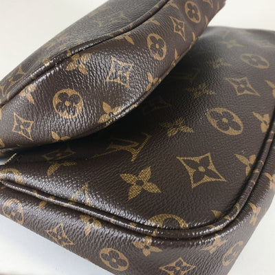 Louis Vuitton Multi Pochette Accessories