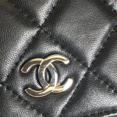 Chanel Wallet on Chain (WOC)