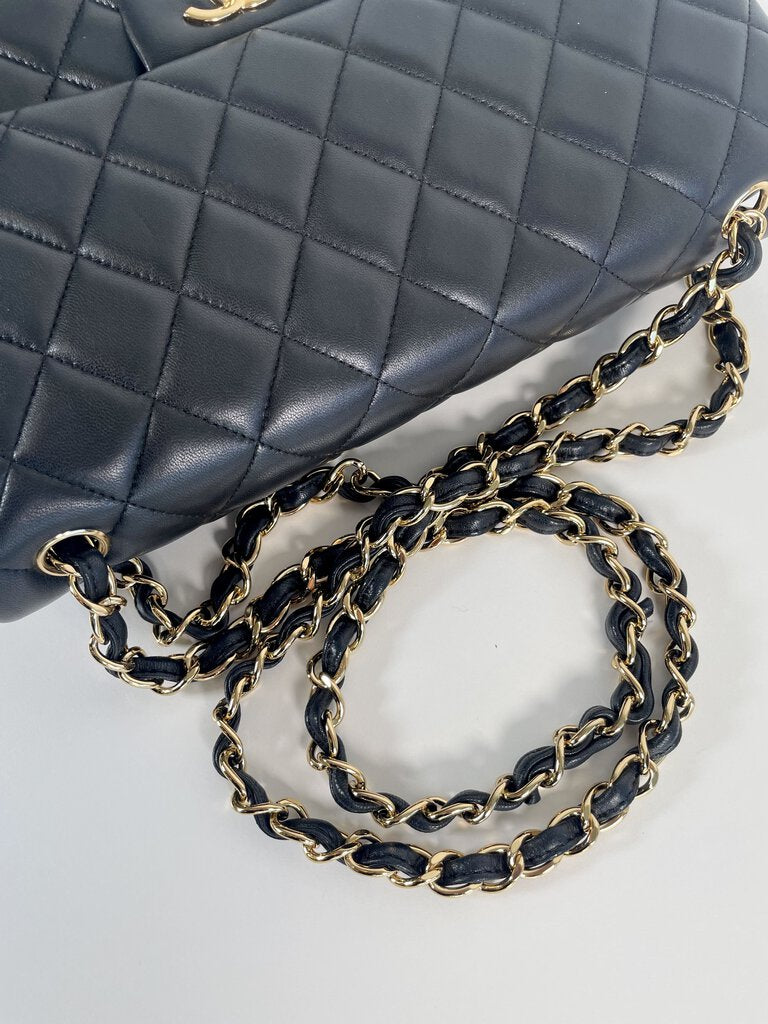 Chanel Classic Jumbo Flap