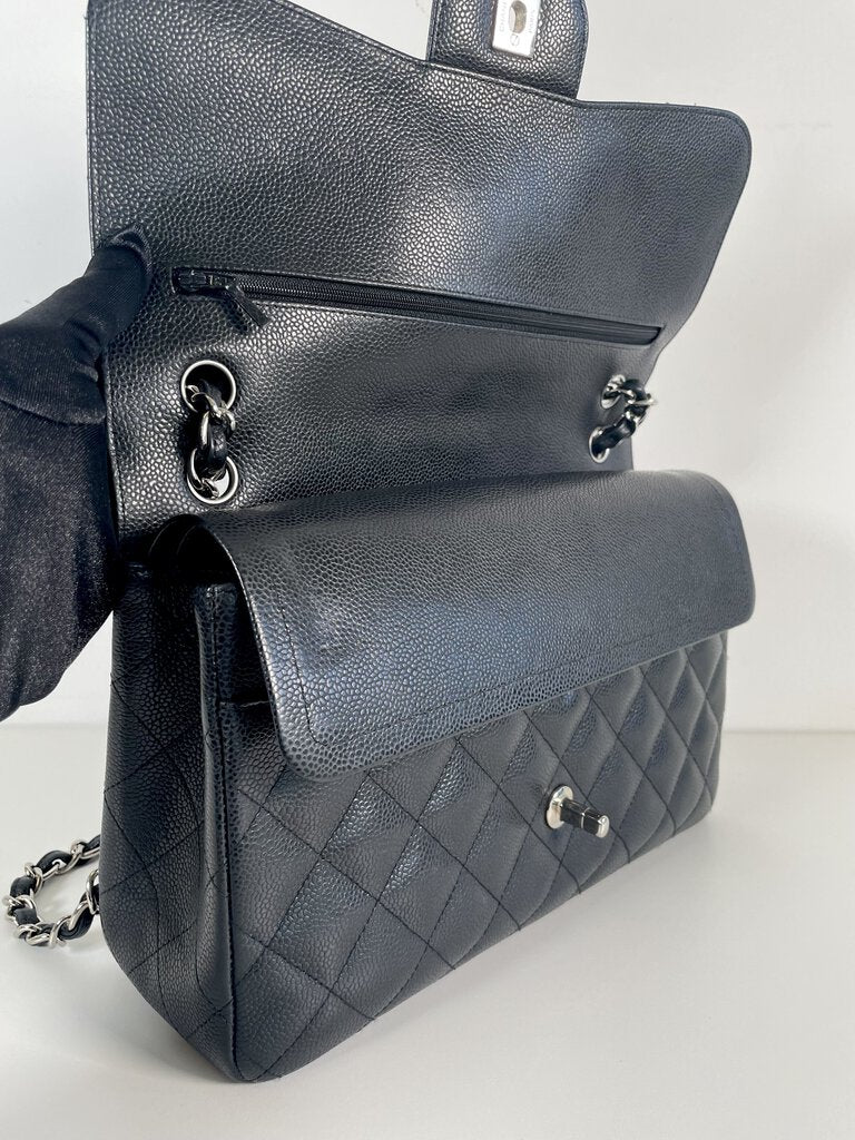 Chanel Classic Jumbo Flap