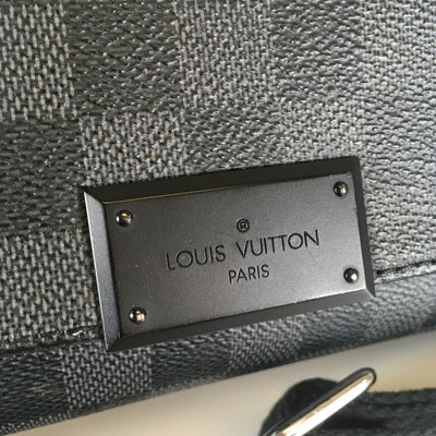 Louis Vuitton District Messenger Bag