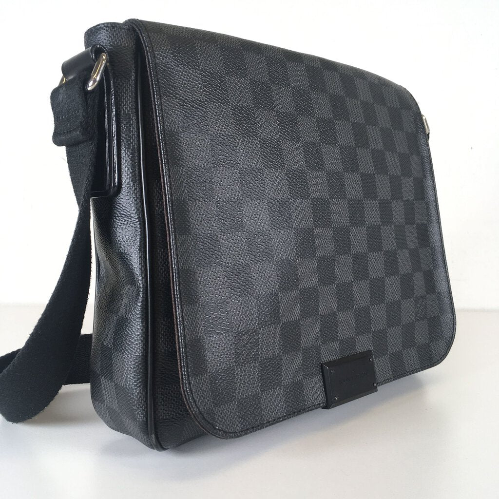 Louis Vuitton District Messenger Bag