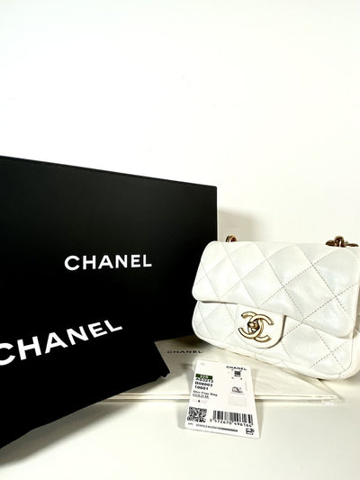 Chanel 22s White Flap