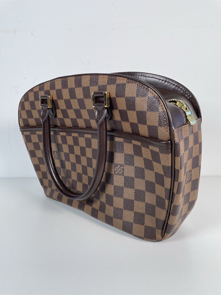 Louis Vuitton Sarria Horizontal