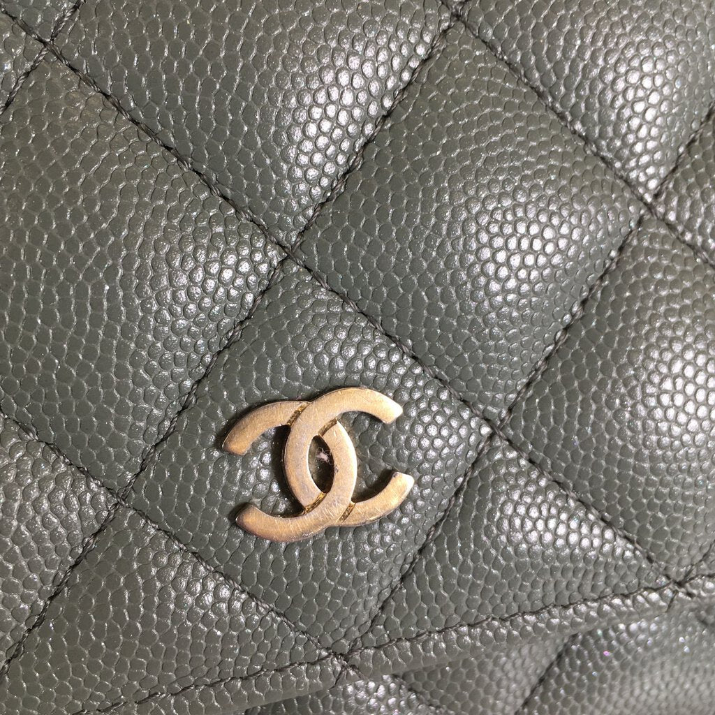 Chanel Wallet on Chain