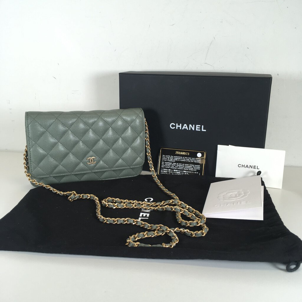 Chanel Wallet on Chain