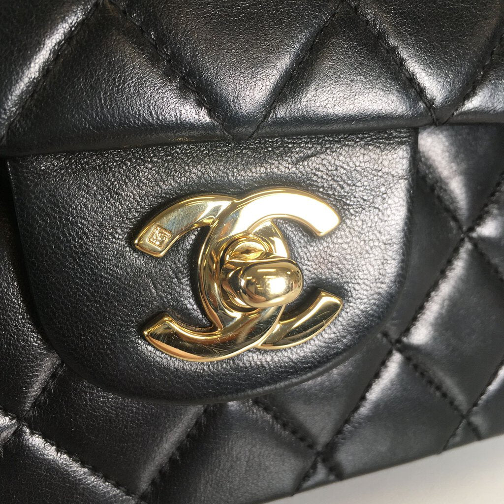 Chanel Vintage ML Flap