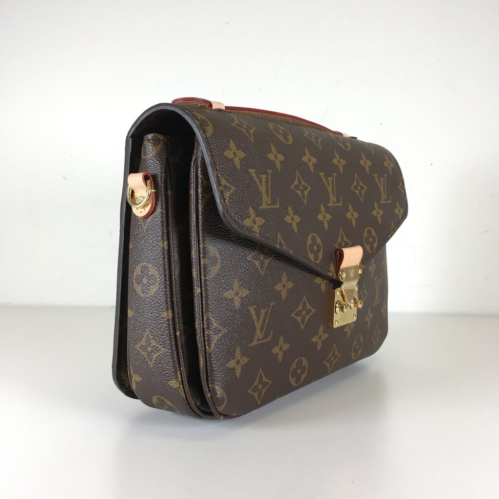 Louis Vuitton Pochette Metis