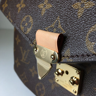 Louis Vuitton Pochette Metis