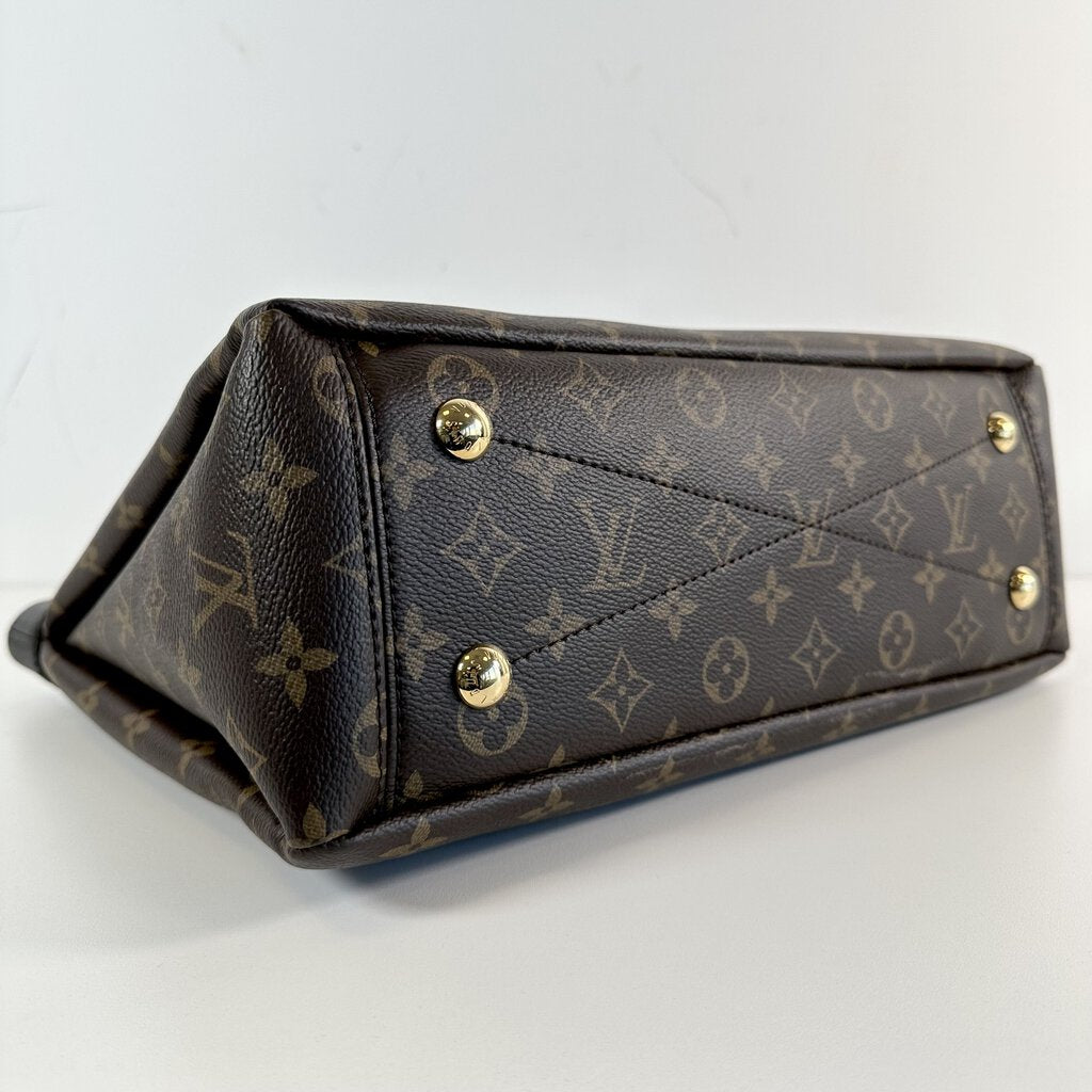 Louis Vuitton Pallas Shopper