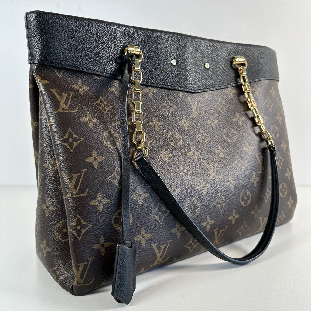 Louis Vuitton Pallas Shopper