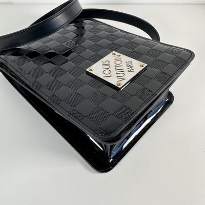 Louis Vuitton Club Bag