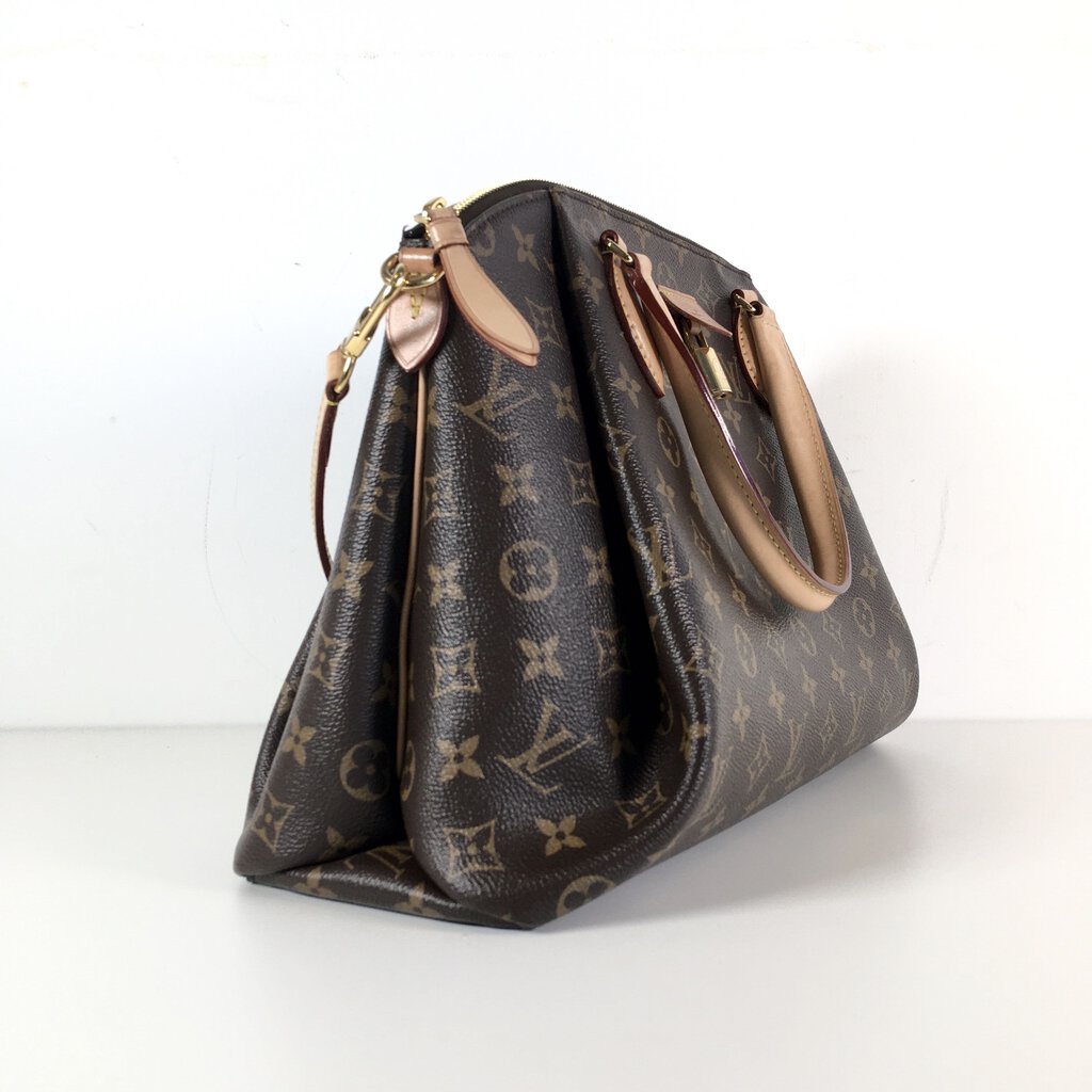 Louis Vuitton Monogram Rivoli MM