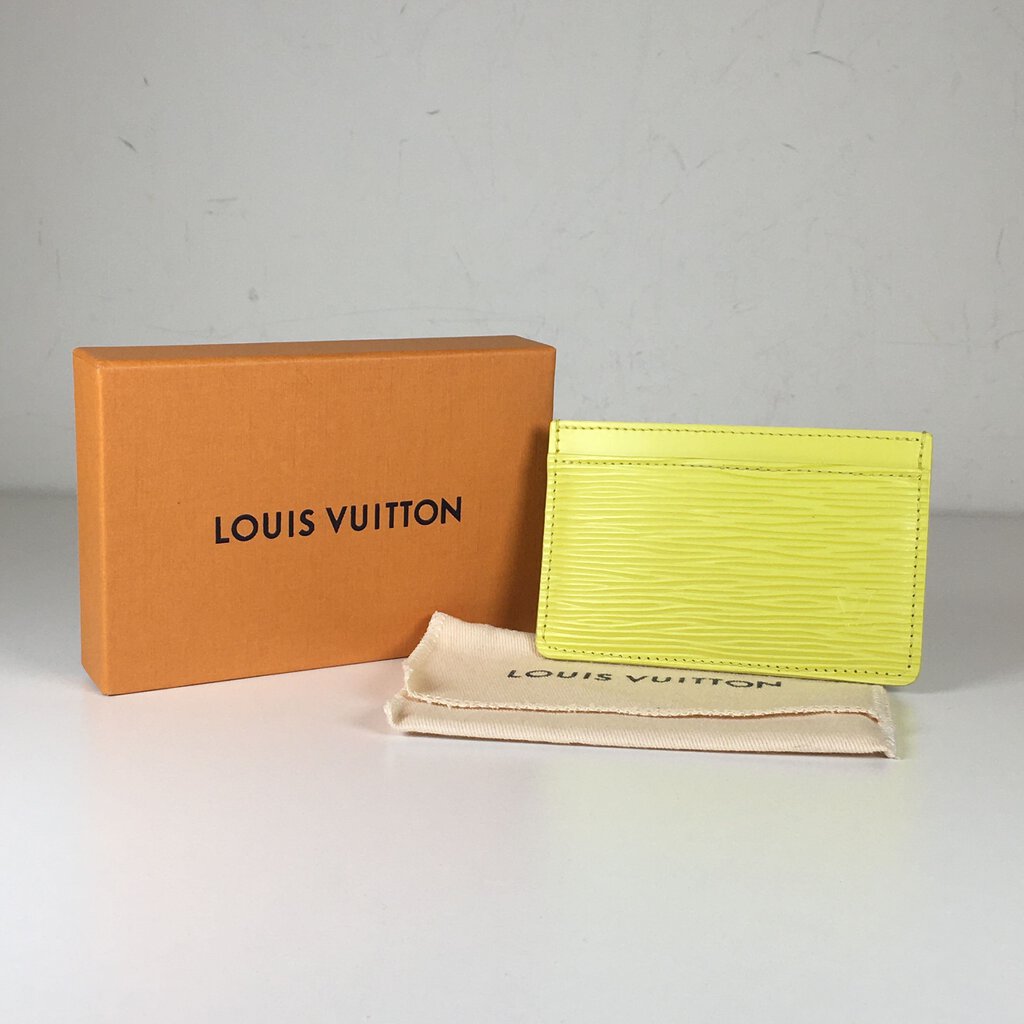 Louis Vuitton Cardholder