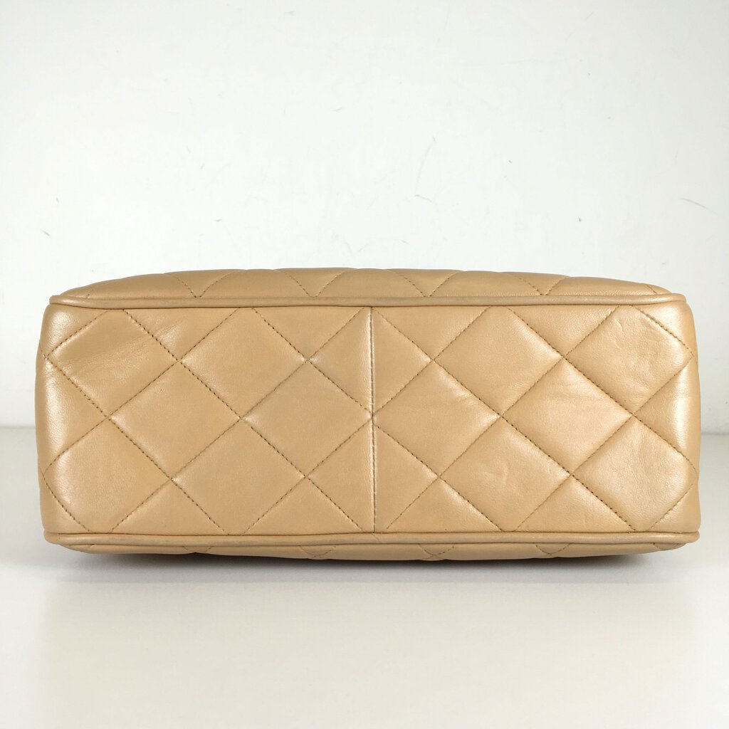 Chanel Vintage Medium Square