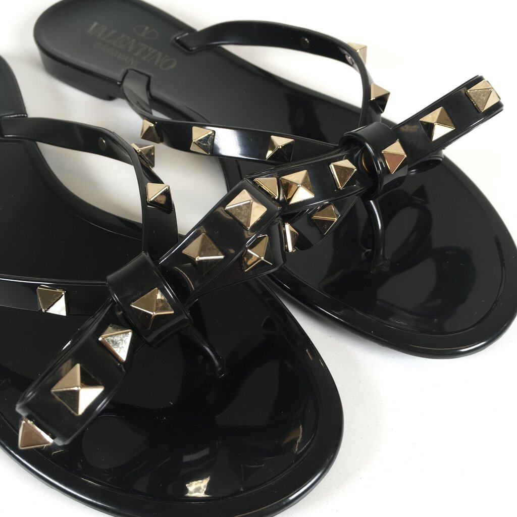 Valentino Rockstud Rubber Thong Sandals 37