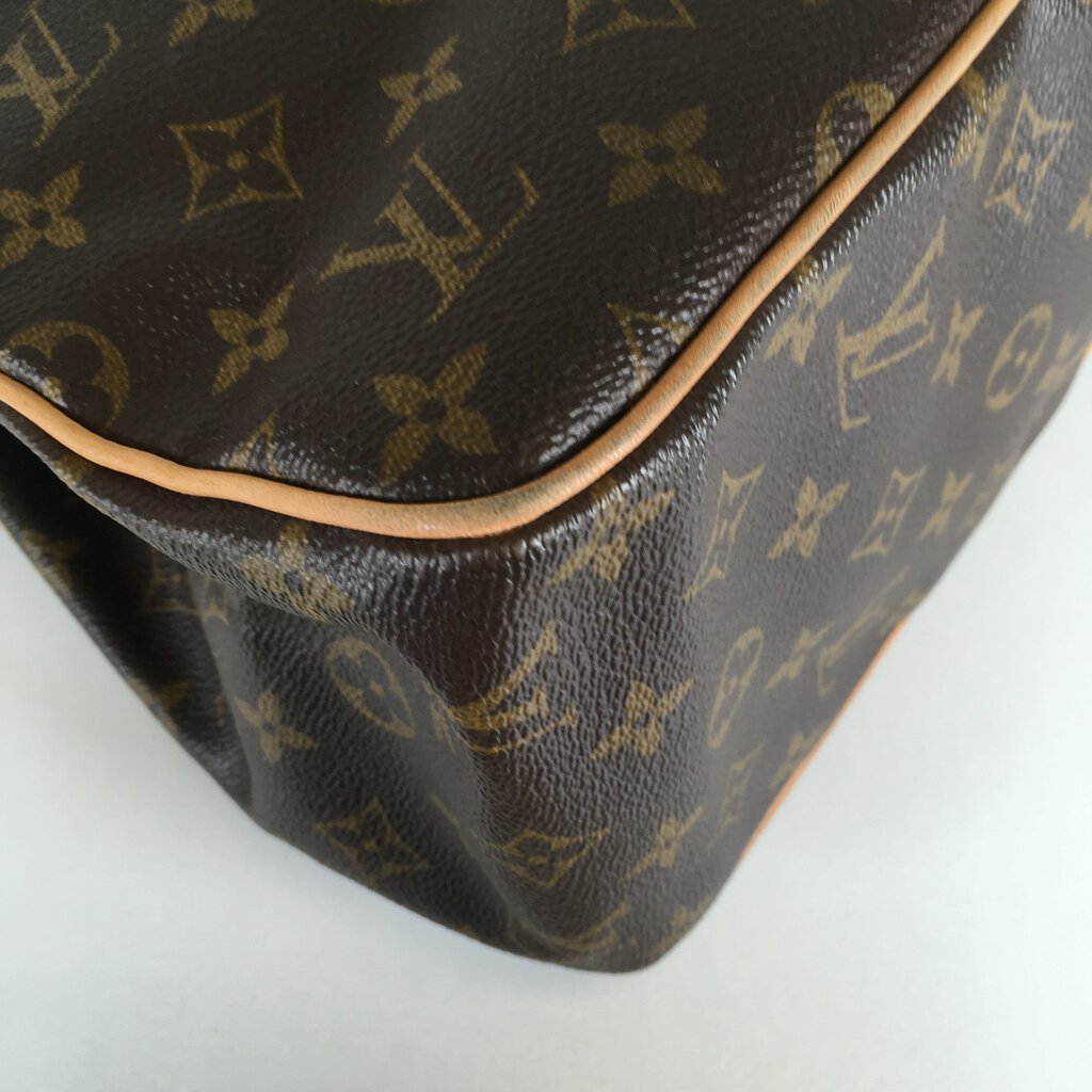 Louis Vuitton Batignolles Vertical Tote