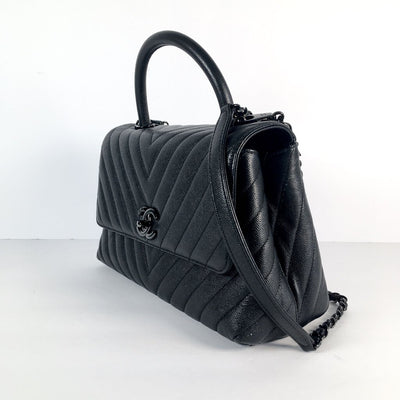 Chanel Cocohandle So Black