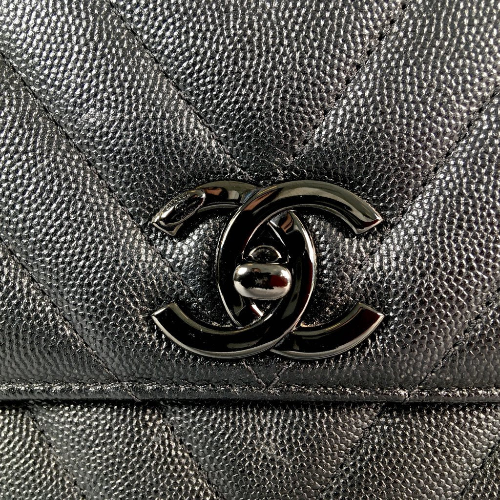 Chanel Cocohandle So Black