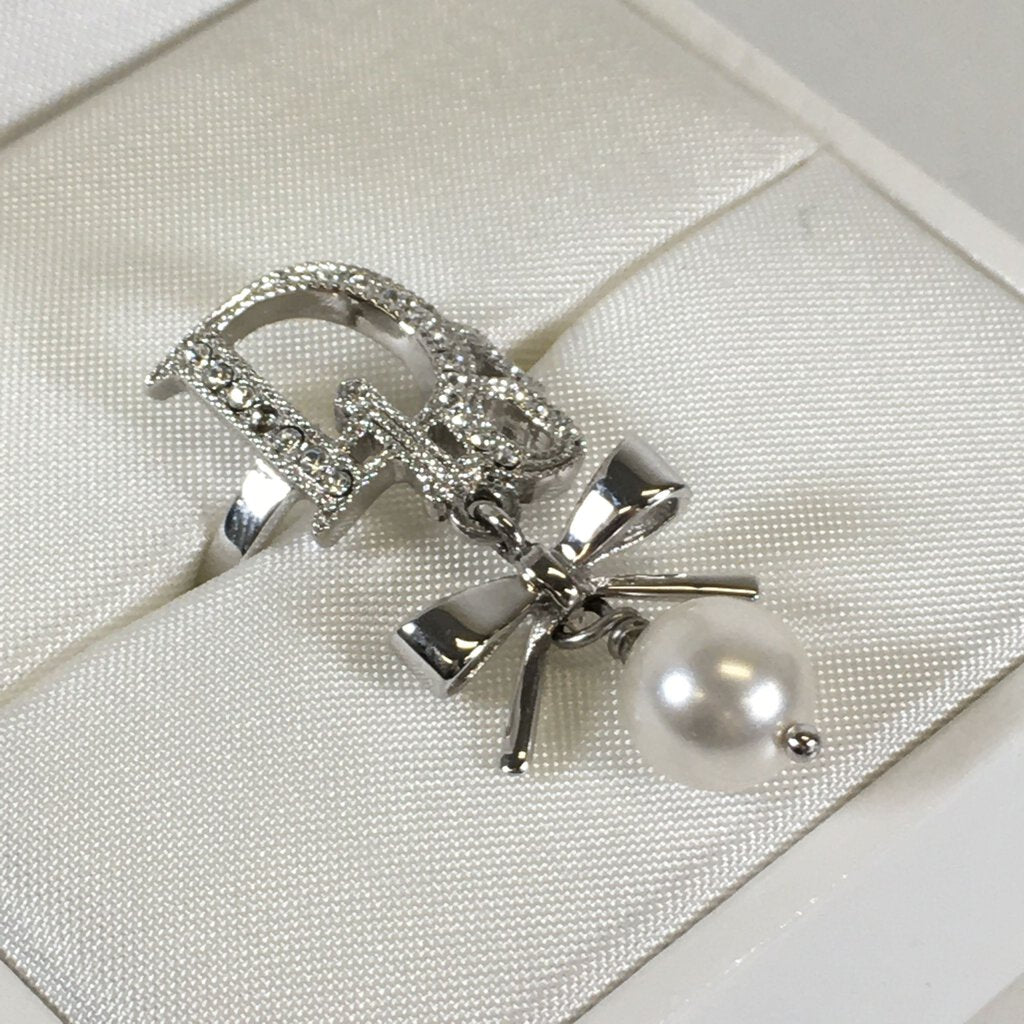 Dior Pearl Drop Bow Ring