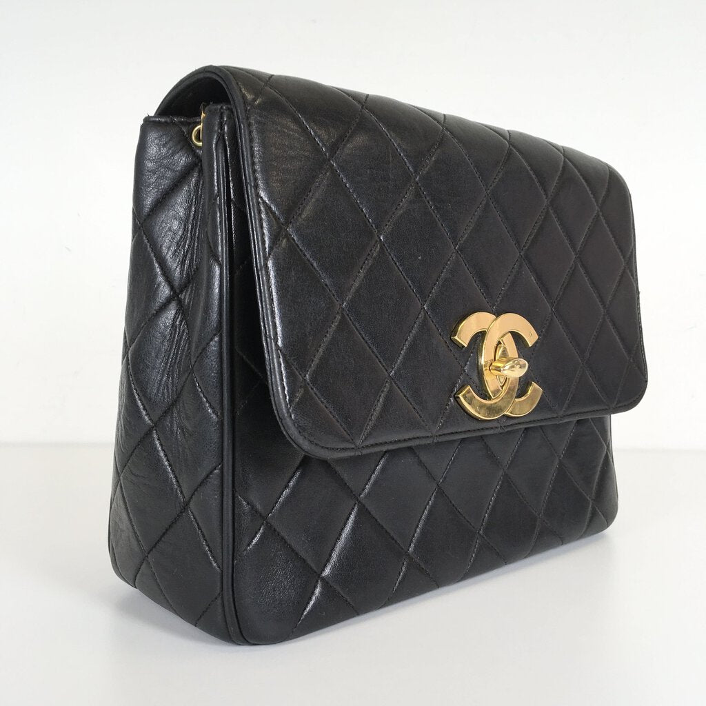 Chanel Vintage Medium Square