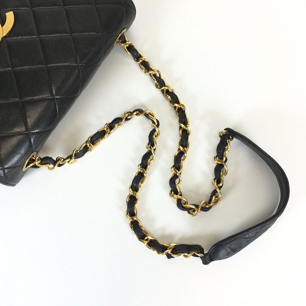 Chanel Vintage Medium Square