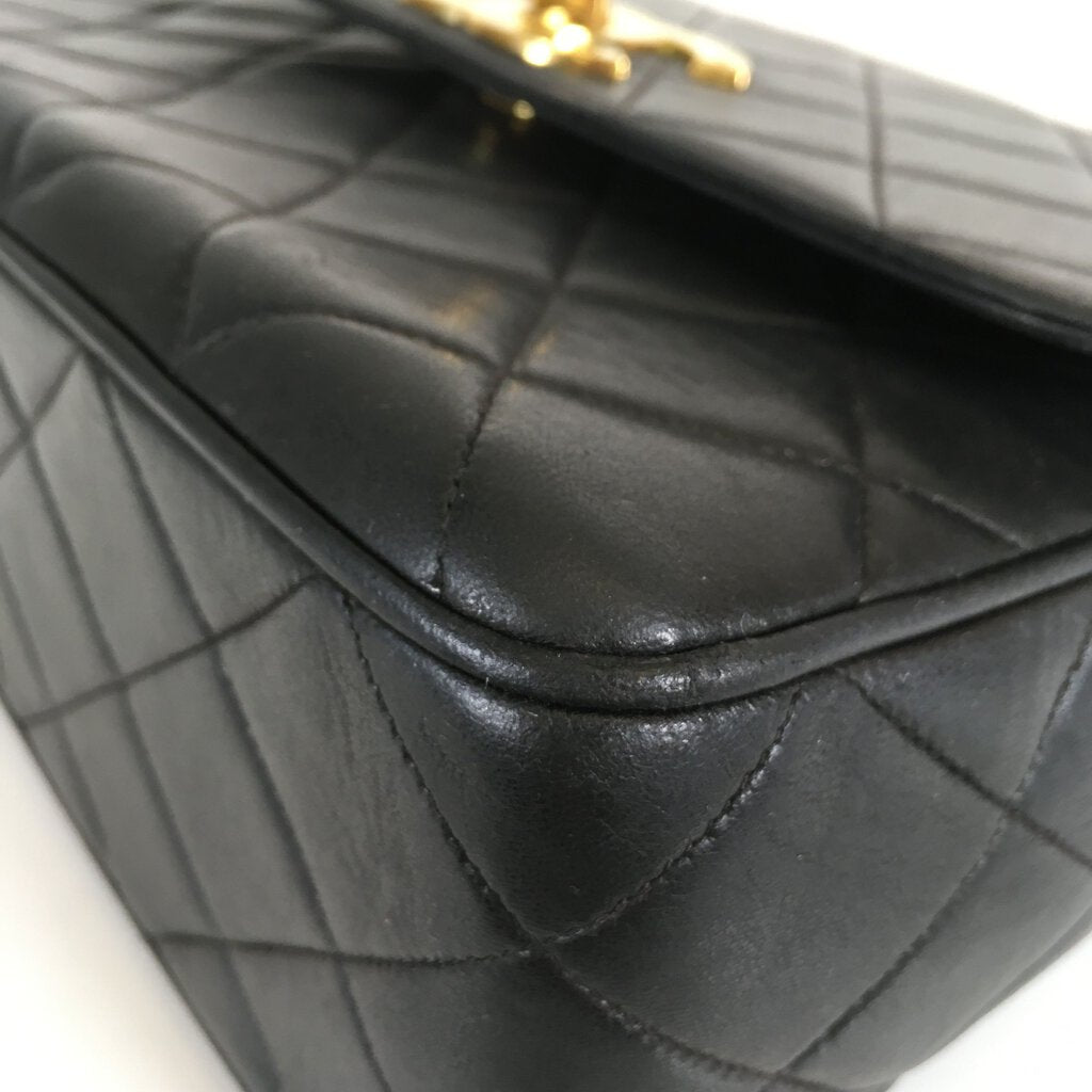 Chanel Vintage Medium Square