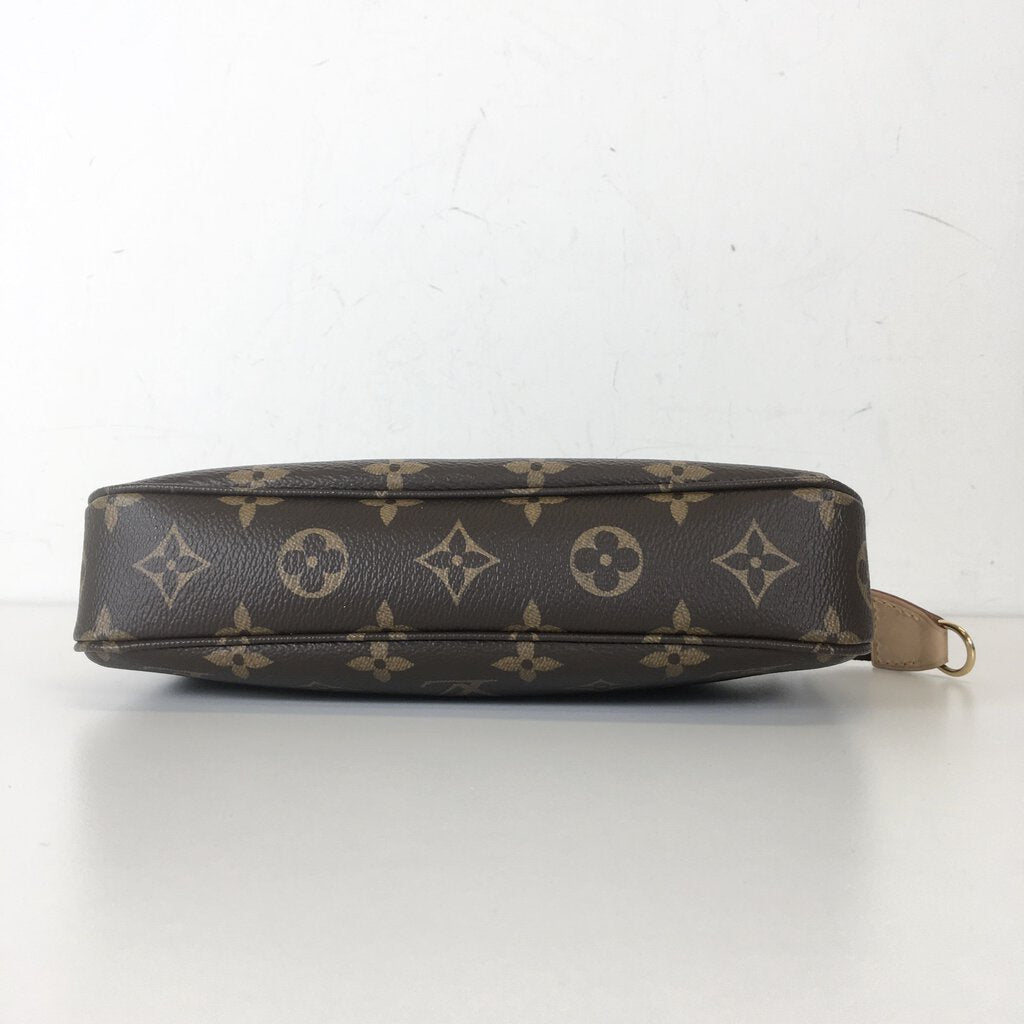 Louis Vuitton Pochette Accessories