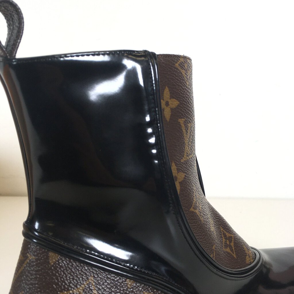 Louis Vuitton Matador Ankle Boot 37