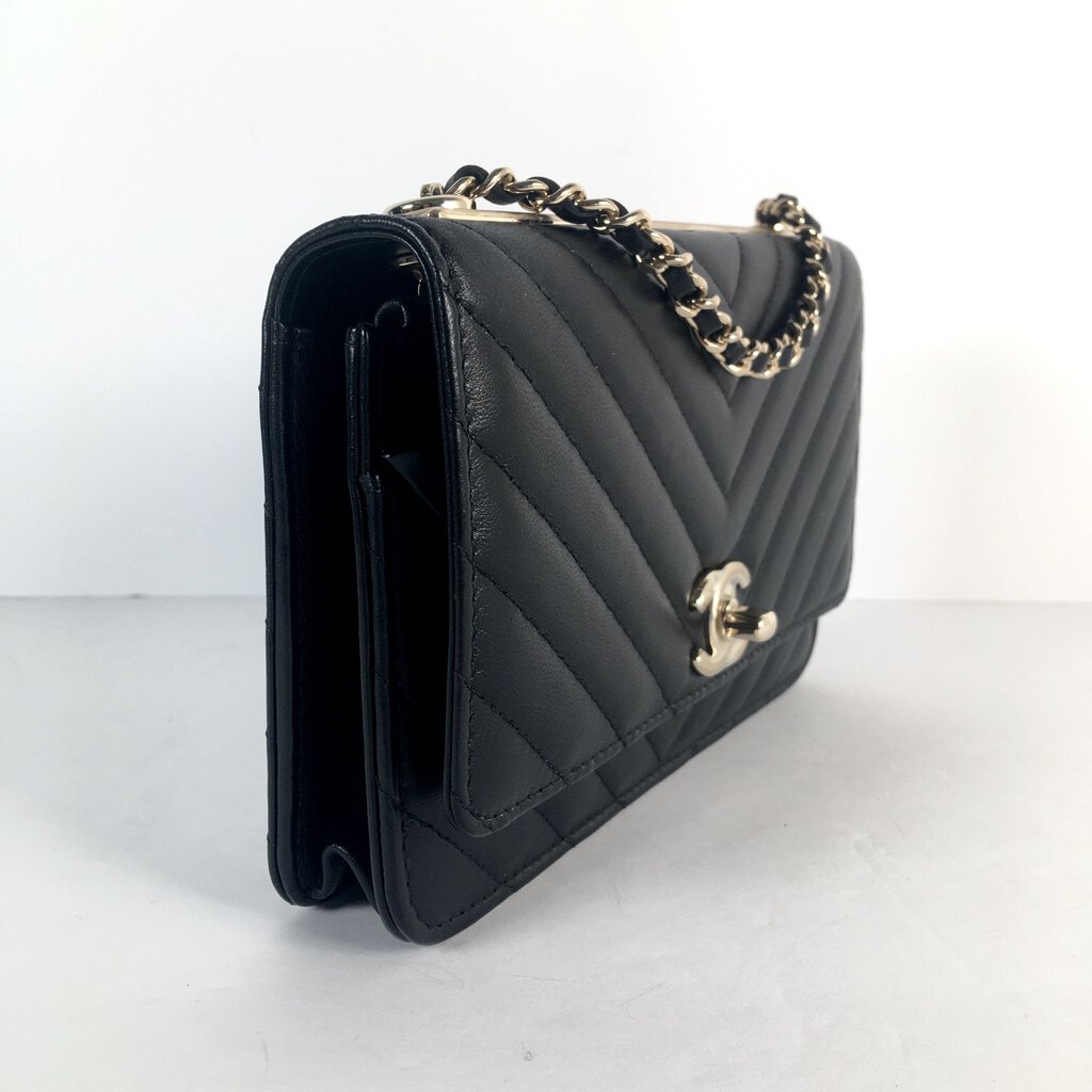 Chanel Trendy Wallet On Chain