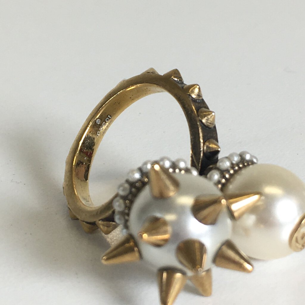 Gucci Spikes and Pearls Ring