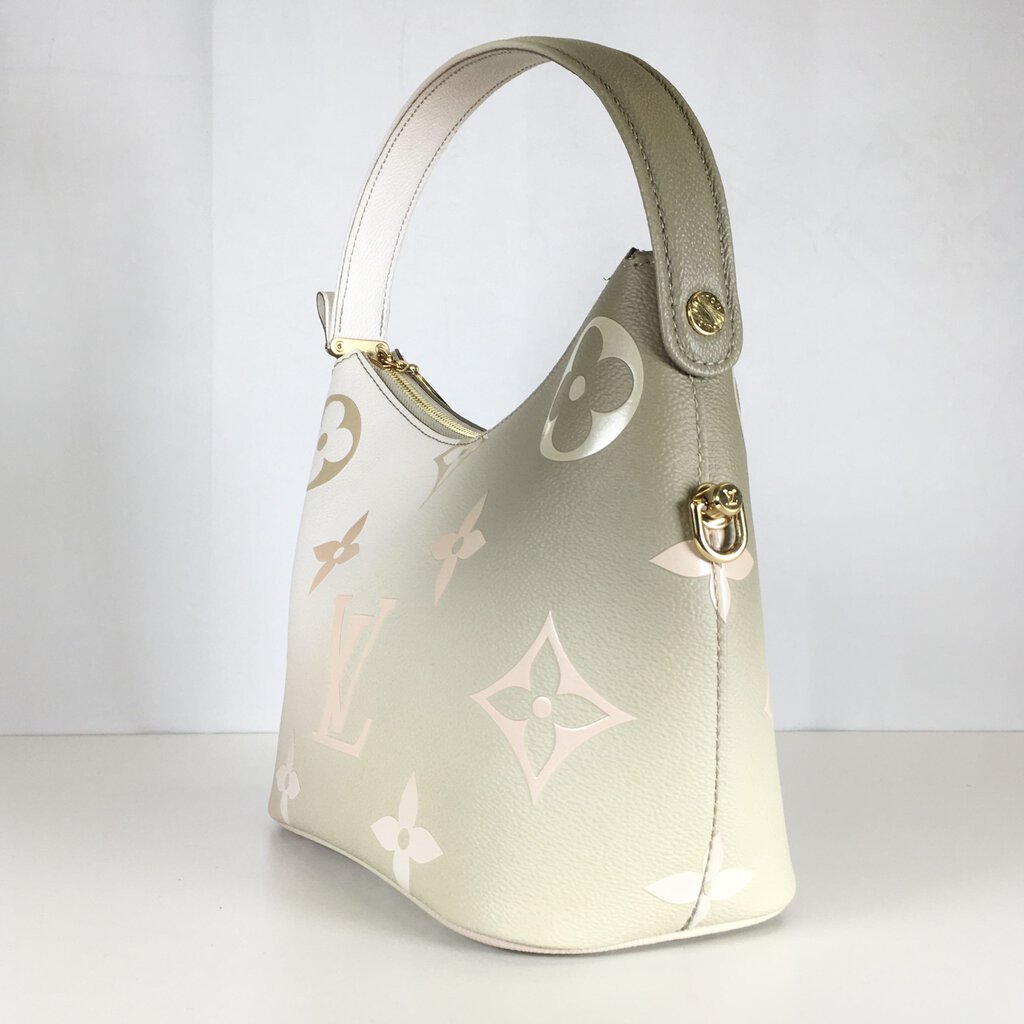 Louis Vuitton Marshmallow PM