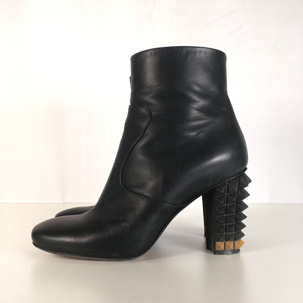 Fendi Spike Boots