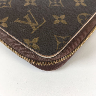 Louis Vuitton Zippy Organizer Wallet