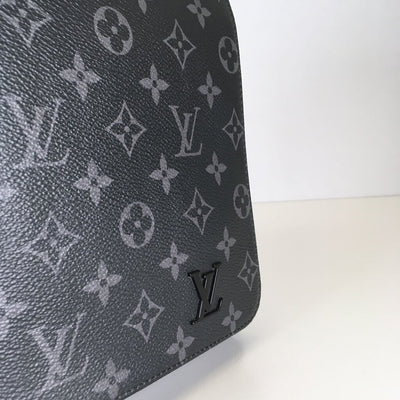 Louis Vuitton District Messenger Bag