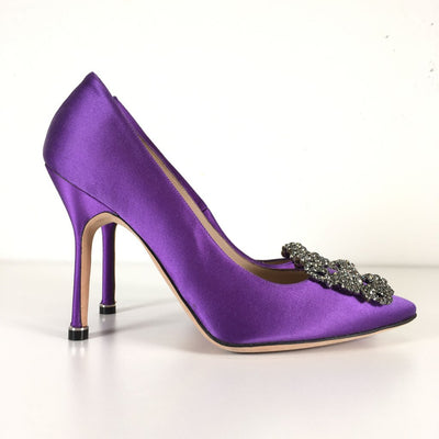 Manolo Blahnik Hangisi Heels 35