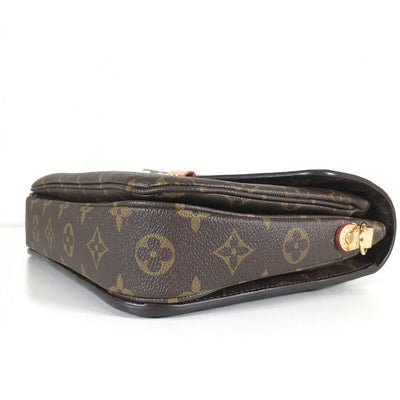 Louis Vuitton Pochette Metis